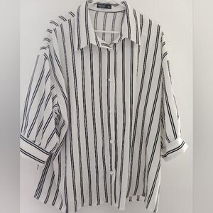 Classic Black and White Striped 3/4 Flowy Oversized Button Up